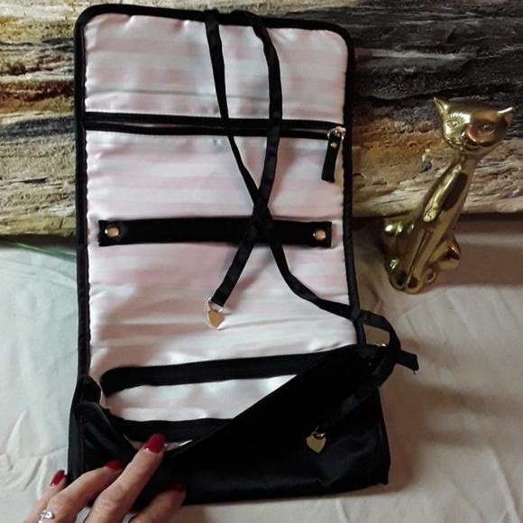 VictoriasSecret's-Jewelry Travel Bag Blk Silk - Picture 4 of 8
